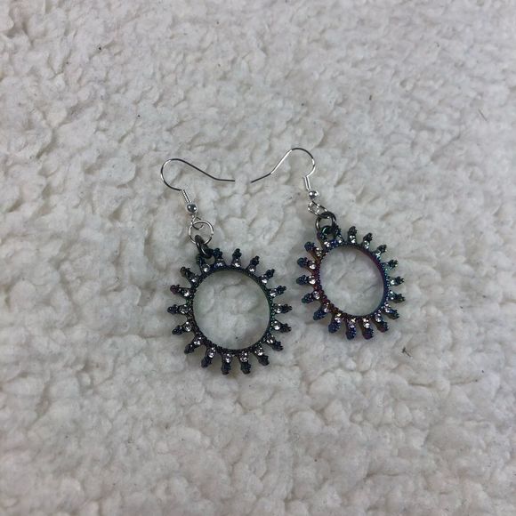 Circle rainbow stone earrings, kinda like a sun design - Picture 7 of 7